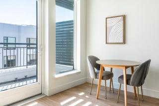 Blueground Ingold - Milldale pool nr Bay Park SFO-1898 - 2