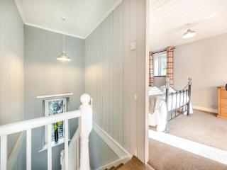 East Llwyn - Uk41756 - 2