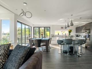 The Brook - Uk45836 - 5