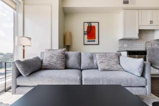 Blueground Elmhurst pool nr Elmhurst Art Museum CHI-1316 - 9