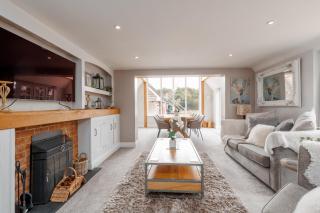 Forest Edge by Grandeur Property - 0