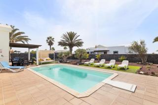 Home2Book Private Villa with Pool, Playa Blanca - 3