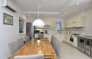 Villa Mihael-Makarska by Villas Guide - 2