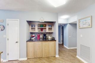Pelican Pointe 1106 - 5