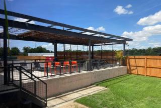 Industrial Kitchenette Suite, shared Pavilion/Yard - 7