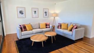 Snappy Springvale 3 Bed House - 5