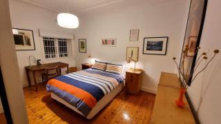 Classic Bondi 1 bed a few steps from the beach - 2