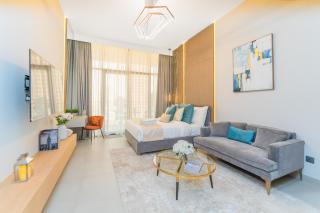 Escape24 Cozy Studio with Infinity Pool in JVC - 6