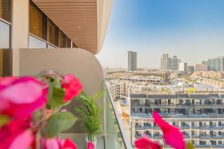 Escape 24 Luxe Studio Westwood Grande 2 JVC, Dubai - 3