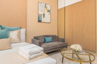 Escape24 Cozy Studio with Infinity Pool in JVC - 1
