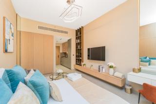 Escape24 Cozy Studio with Infinity Pool in JVC - 3