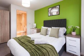 Prime City Centre Living Large 2 Bed 2 Bath Free Netflix Sleeps 6 - 1