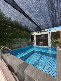 Max - Relax Staycation - 6