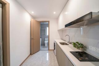 Book and Bed - Quyang Apartment - 2