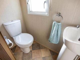 Marton Mere Holiday Village - Holiday Accommodation 18682 - 3