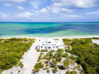 Luxury Beach House Villa with beachfront access! - 8