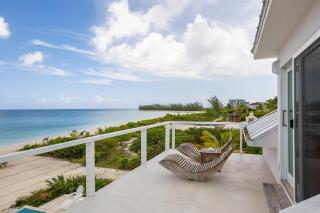 Luxury Beach House Villa with beachfront access! - 2