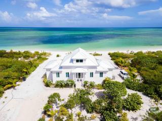 Luxury Beach House Villa with beachfront access! - 1