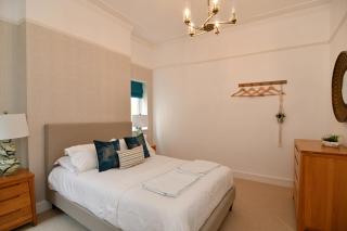 SeaShell Boon Apartment-3 BED-GF-Sleeps 6-Free Parking-Walk to Beach-Private Garden- Families-Professional Groups-Contractors WELCOME - 2