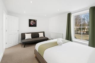 Canary Wharf - Contractors - 4 Bed - 6