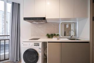 Book and Bed - Quyang Apartment - 7