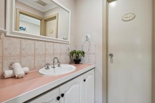 Driftwood, Central Lancelin Getaway Near the Dunes - 1