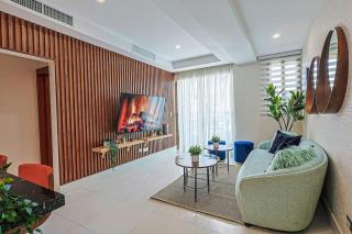 Cozy City-Center 1BD Condo, Pool - 3