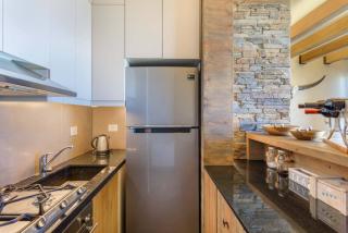 Lumber's 3-Bedroom House with Garden in Bakish - 7