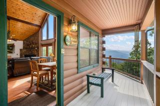 Native Winds Luxury Cabin Rental - 2