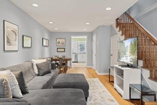 The Bella Vista Townhouse - 2