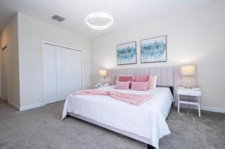 Space comfort and an incredible location 831 - 3