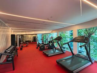 Near BTS l Workspace and Kitchen - Pool and Gym l Sontana - 6