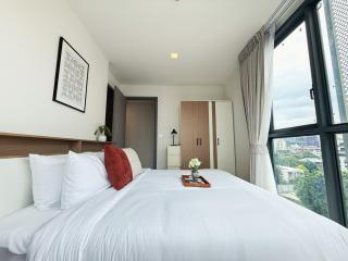 Near BTS l Workspace and Kitchen - Pool and Gym l Sontana - 1