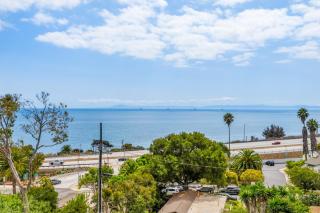 Driftwood Club - Ocean Views, BBQ, Pet Friendly - 5