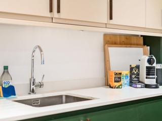 Chic Apartment - Bushy Park Views Hampton Court - Pass the Keys - 1