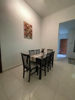 Ayrizq Spacious Homestay 3R3B KotaSAS Kuantan - 9
