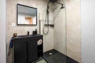 Deluxe Studio, Désert Rose, jacuzzi, MULHOUSE CENTRE - 5