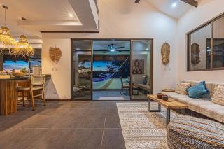 Boho-chic Duplex Penthouse, sea and jungle views, AC - 5