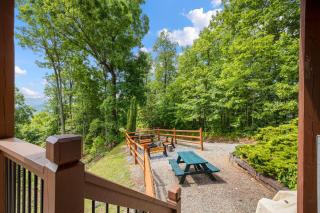 Native Winds Luxury Cabin Rental - 1