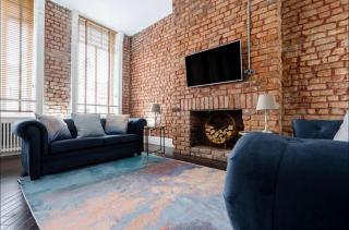 Luxury City Centre Apartment - 7