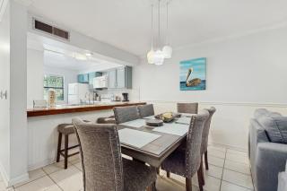 Sea Foam Sailboat - 1