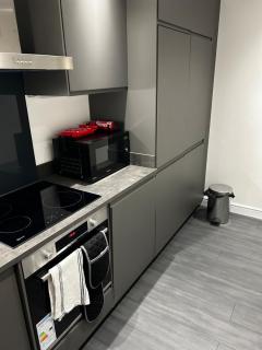 Stunning apartment with parking near Barnsley town centre sleeps 4 - 6