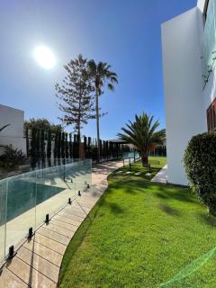 Wonderful 6 Bdrm Villa with Pool RG62028 - 1