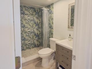 Luxury Waterfront Condo - 5