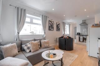 Luxury 1 Bed Apartment Bromley - 8