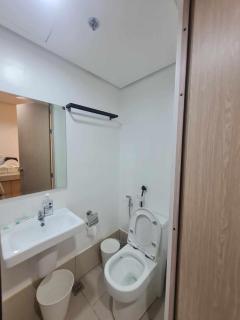 La V Suites Unit 2,Green 2 Residences - 8