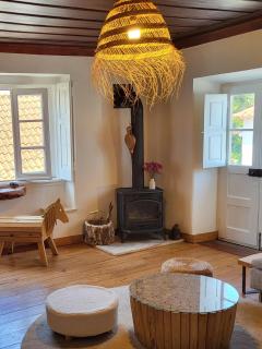 Charmingly Renovated Village House in Penedo, Sintra - 6