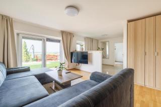 Airport Prague Luxury Apartment & Spa - 5