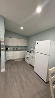 2 bedroom Tropical Beach Getaway - 3