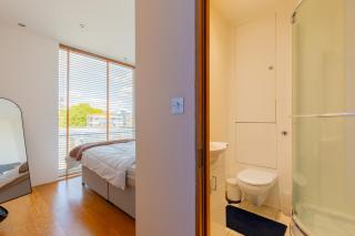 1BDR Flat with City Views near Tower Bridge - 7